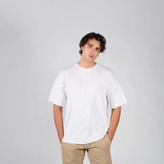 Unisex Beyaz Oversize Tişört - Perakende Satış | Konforlu ve Moda