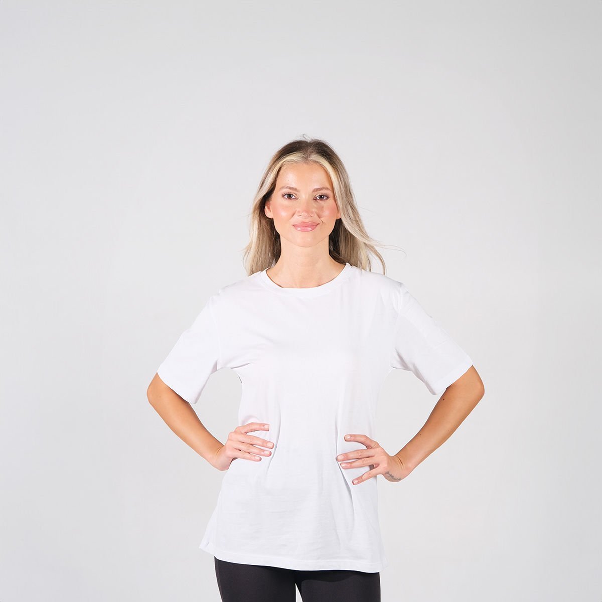 Unisex Beyaz Basic Tişört - Toptan Satışta | %100 Pamuk Kalitesi
