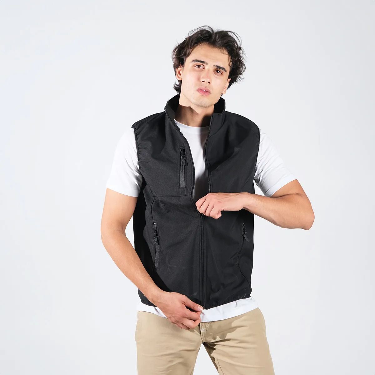 Toptan Softshell Yelek Erkek Siyah - Dayanıklı ve Su Geçirmez