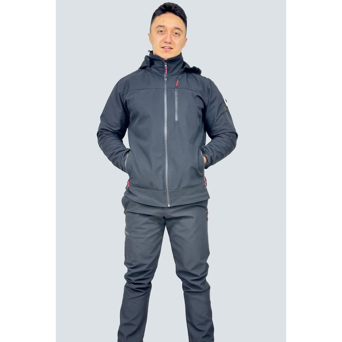 Siyah Softshell Takım – Su Geçirmez ve Rüzgar Koruyucu